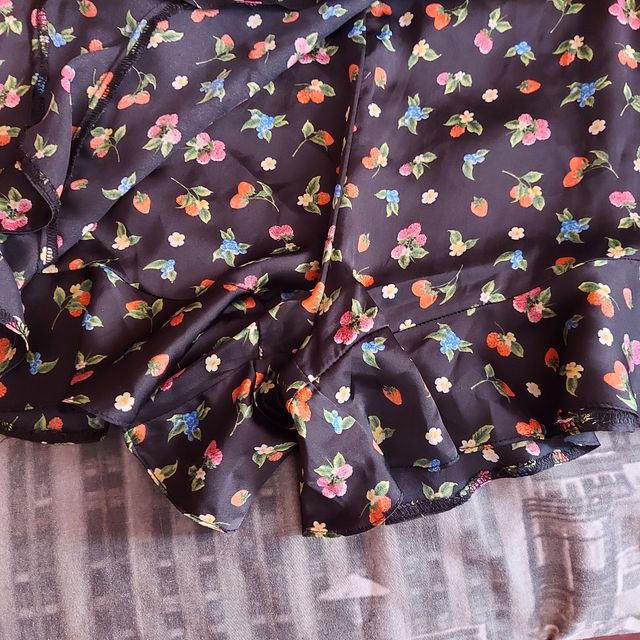 Falda pantalón floral xs nueva