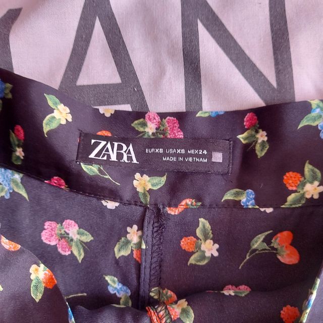 Falda pantalón floral xs nueva