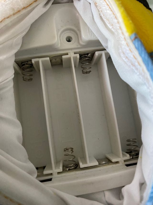 Cantan,bailan,,,,lote8€