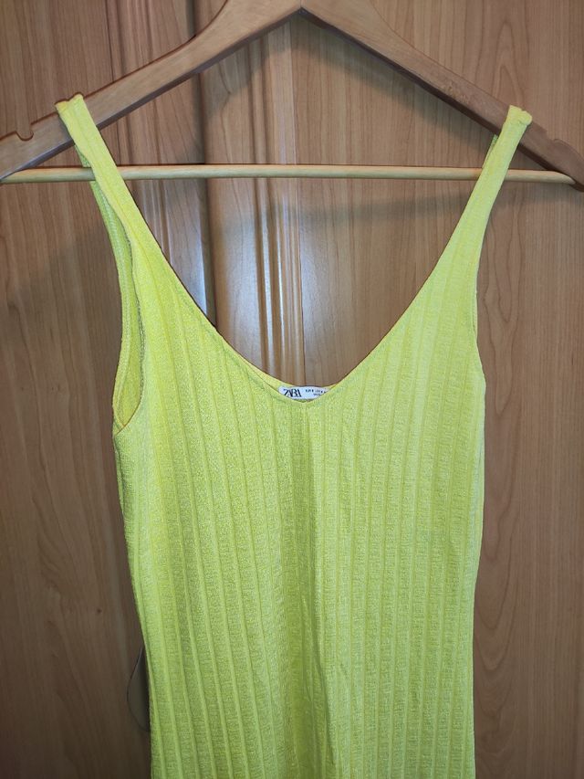 Vestido amarillo Zara