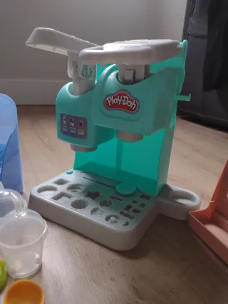 Juego cafetería pastelería Play Doh + regalo.