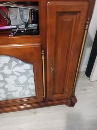 Aparador mediano muy nuevo abedul nuevo