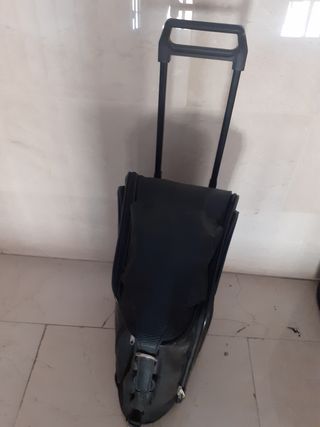 me telefoneó  686698300