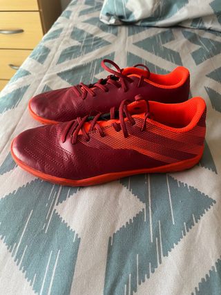 Botas de fútbol multitaco 