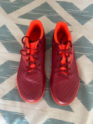 Botas de fútbol multitaco 