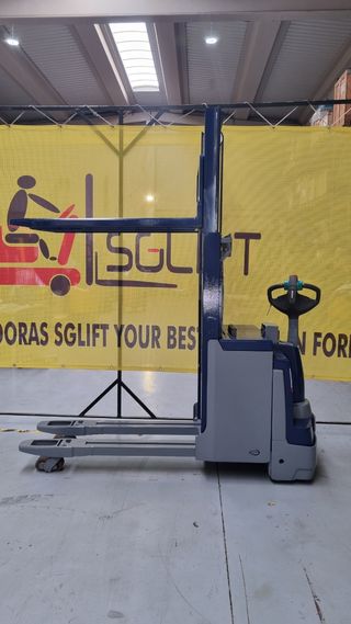 traspaleta apiladora jungheinrich