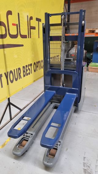 traspaleta apiladora jungheinrich