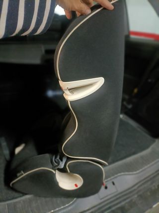 Silla kiwi para coches En Menorca. Muy poco uso.
