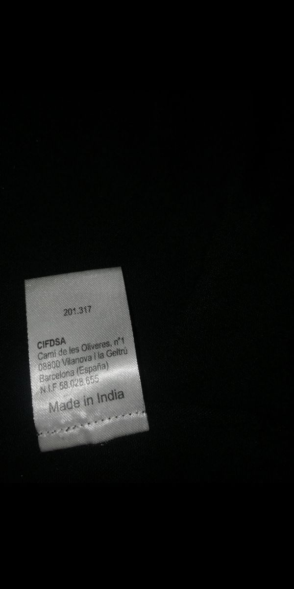 túnica con bordados 