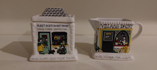 Juego de 6 teteras + azucarero y lechera.