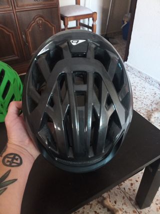 casco Bollé con luz trasera 