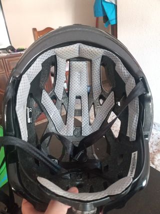 casco Bollé con luz trasera 