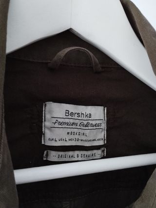 chaqueta bershka 