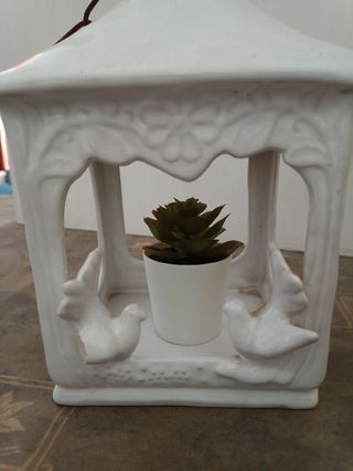 Farol de cerámica blanca