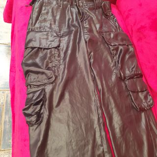 Pantalones DIESEL. Edición Limitada