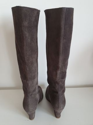 Bota cuña ante grises Talla 39 Stradivarius