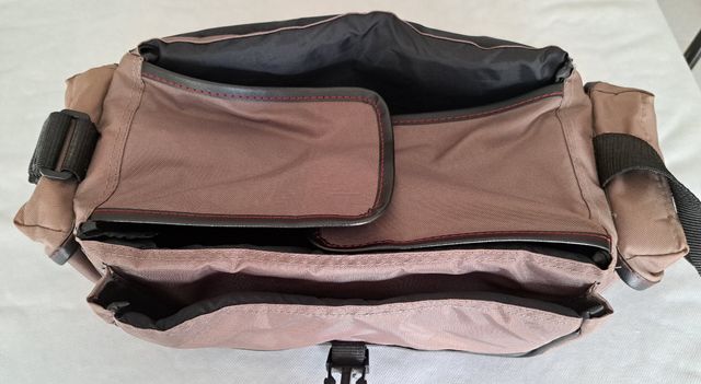 Borsa porta fotocamera a tracolla