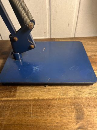 Lámpara de diseño LUPELA con base de hierro