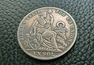 Moneda de plata un sol peruano. 1890