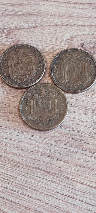 Moneda de 2.5 pesetas de 1953