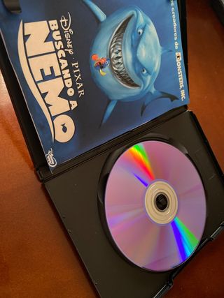 Película dvd buscando a Nemo