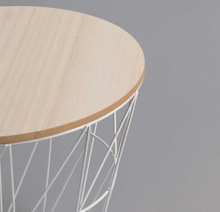 mesa minimalista  (liquidación).