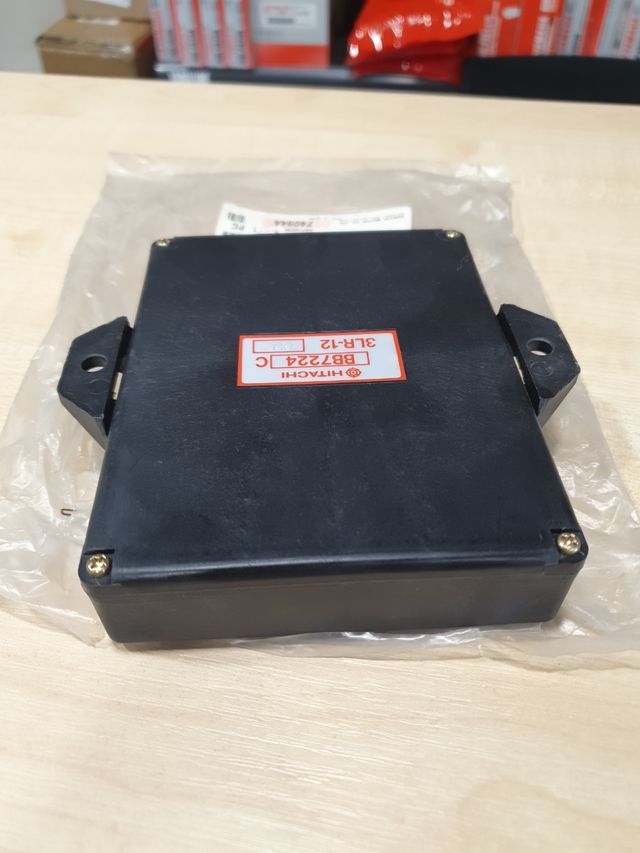 Yamaha VMAX 1200. CDI ECU.