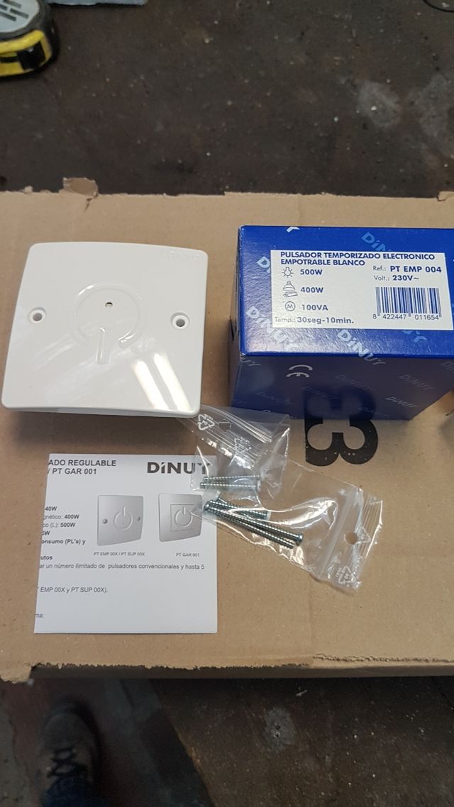 Pulsador temporización electrónico.