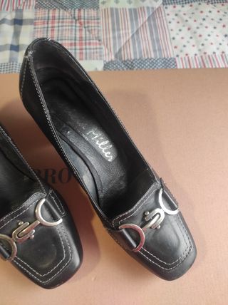zapatos tacón negros