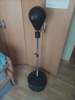 saco de boxeo de pie