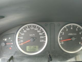 Nissan Almera 2006