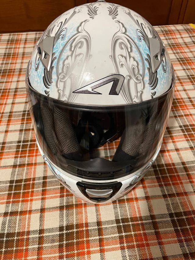 Casco Astone Sharon 