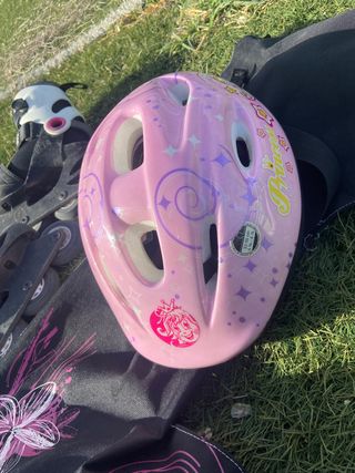 Patines con funda de transporte y casco