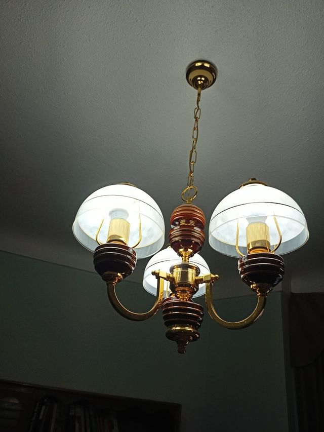 Lámpara de porcelana y cristal