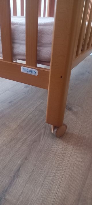 Cuna con colchón