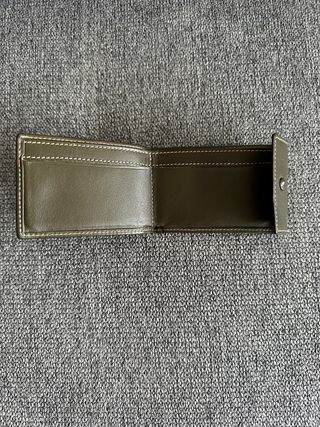 Tarjetero monedero de piel