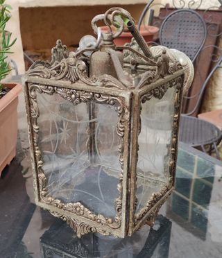 Lámpara de bronce para jardín o interior