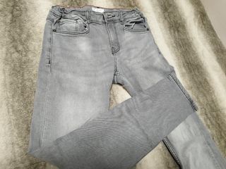 Pantalón vaquero gris xs Slim de Kiabi