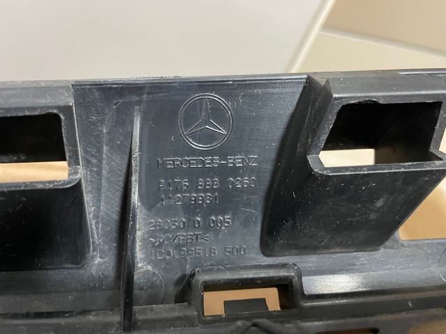 Parrilla frontal Calandra Clase A