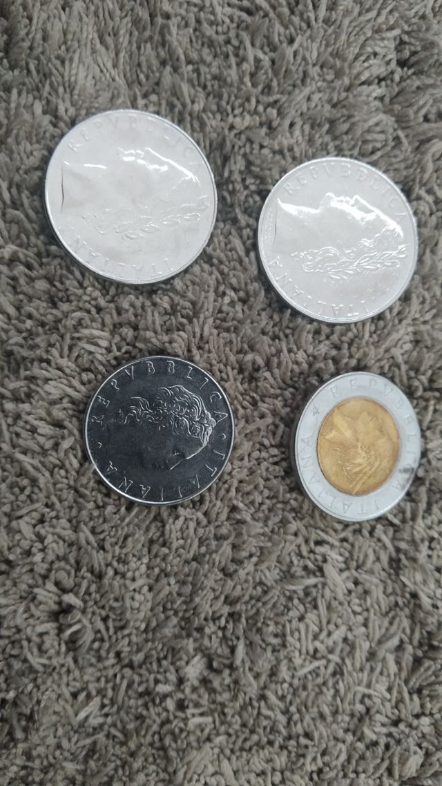 Lote de monedas italianas Liras