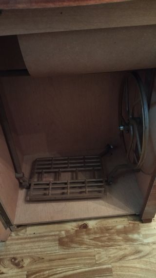 Maquina de coser antigua Alfa.