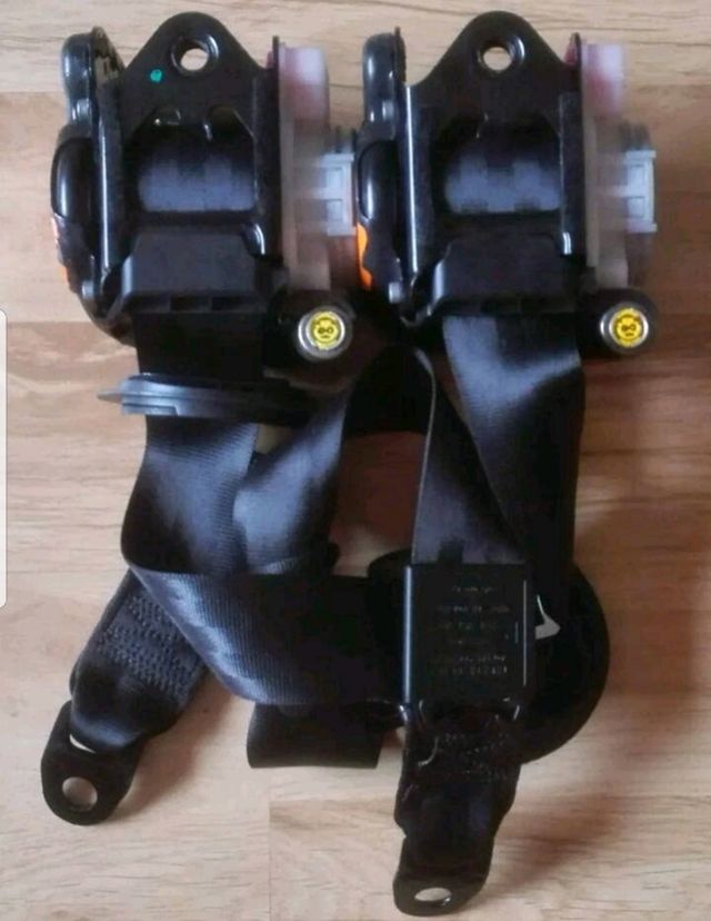 A1 Cinturones delanteros 2016 3p