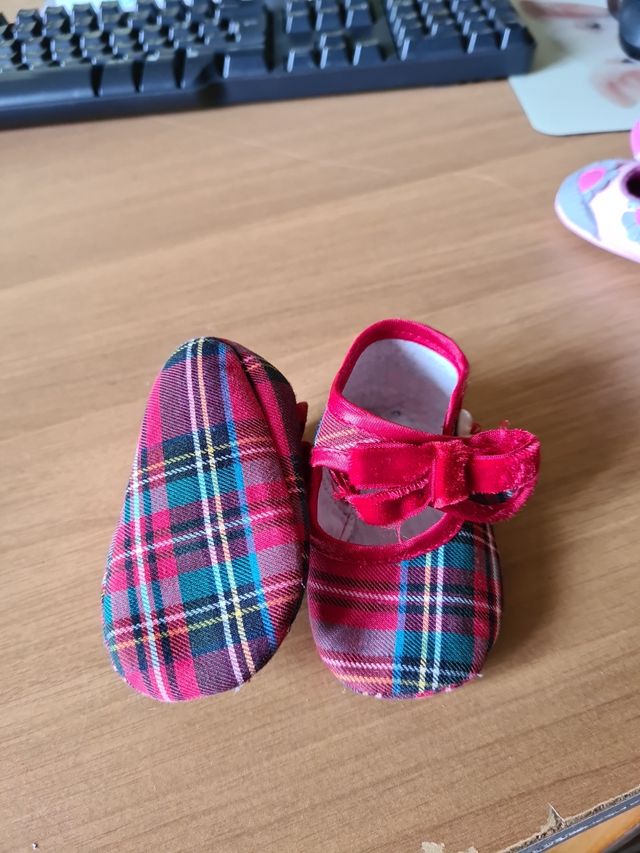 5 paia di pepè per neonata