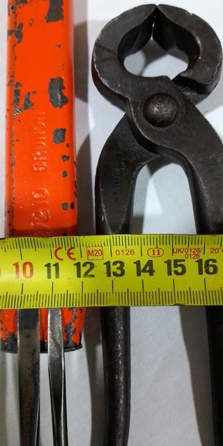 HERRAMIENTAS ANTIGUAS