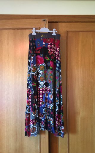 Falda larga Desigual