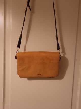 bolso mostaza parfois