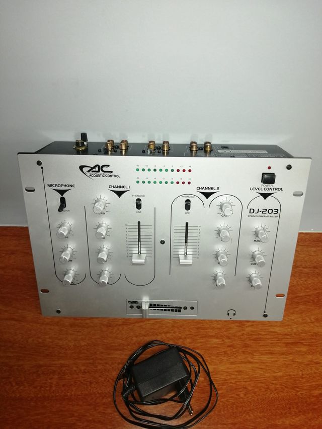 MESA DE MEZCLAS ACOUSTIC CONTROL DJ 203 STEREO MIX