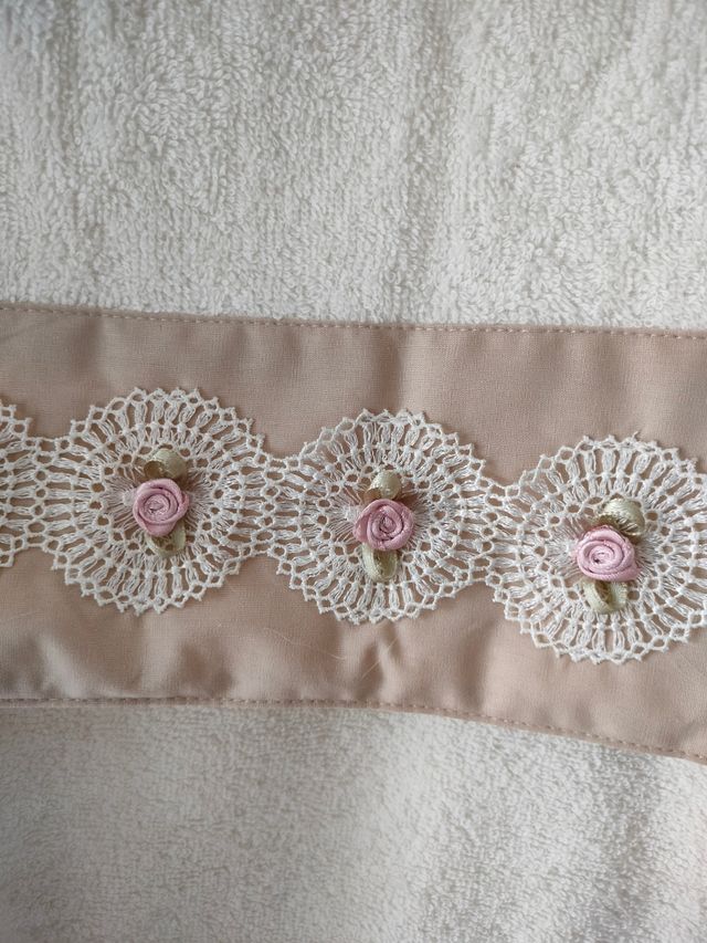 asciugamano coppia bagno spugna pizzo rose