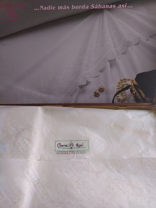 Juego de sábanas con bordado directo