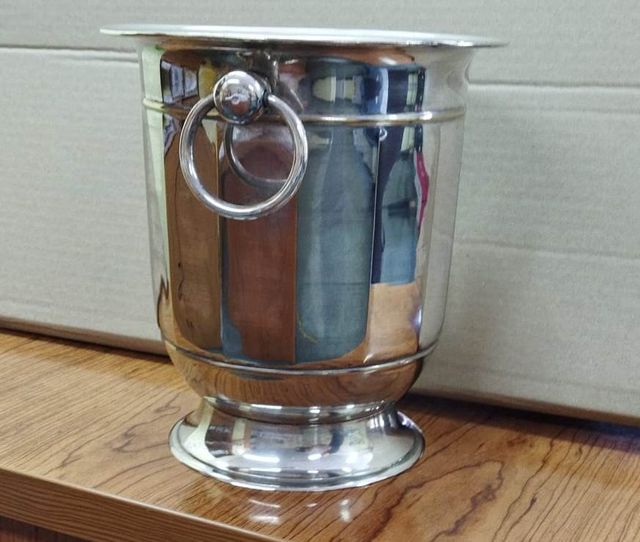 Antigua cubitera, champanera, jarrón latón-plata